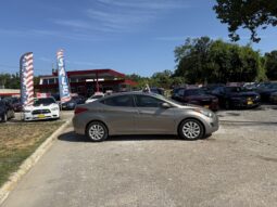 
										Hyundai Elantra GLS 2012 full									